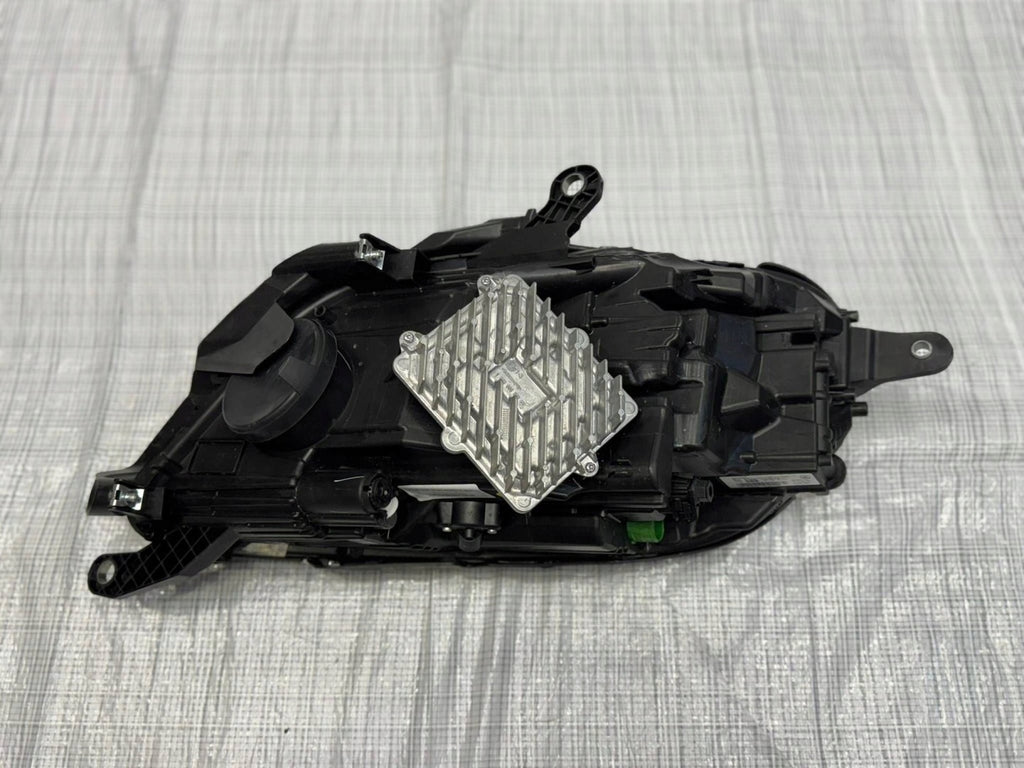Frontscheinwerfer Maserati I 06701588620 Links Scheinwerfer Headlight SCH2632683079pq