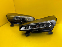 Laden Sie das Bild in den Galerie-Viewer, Frontscheinwerfer Renault Clio I 5 260103507R 260600149R LED Ein Satz Headlight SCH6293161184wq
