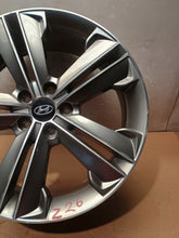 Laden Sie das Bild in den Galerie-Viewer, 1x Alufelge 19 Zoll 7.5" 5x114.3 49 5ET 52910-B8195 Hyundai Santa I Rim Wheel FEL6700472218mb