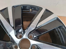 Laden Sie das Bild in den Galerie-Viewer, 1x Alufelge 18 Zoll 8.0&quot; 5x108 42ET 31471312 Volvo Rim Wheel