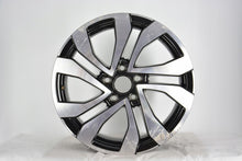 Load image into Gallery viewer, 1x Alufelge 17 Zoll 7.5" 5x112 45ET Glanz Schwarz 2GA601025AF VW T-Roc Troc FEL3461757632az