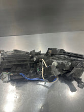 Load image into Gallery viewer, Frontscheinwerfer Mazda 6 MAA86537 Rechts Scheinwerfer Headlight