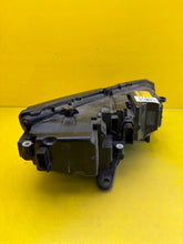 Laden Sie das Bild in den Galerie-Viewer, Frontscheinwerfer Skoda Octavia III 5E1941015E LED Links Scheinwerfer Headlight SCH2838705668cu