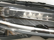 Load image into Gallery viewer, Frontscheinwerfer Skoda Superb III 3V1941016D 992941571 LED Rechts Headlight