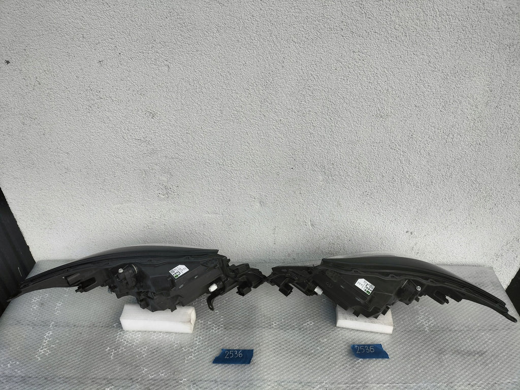 Frontscheinwerfer Toyota Aygo X 043129316 LED Ein Stück (Rechts oder Links) SCH4274558019wp