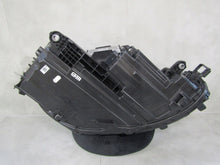 Laden Sie das Bild in den Galerie-Viewer, Frontscheinwerfer VW Passat 3J1941035 LED Links Scheinwerfer Headlight SCH6716527993oj