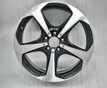 Laden Sie das Bild in den Galerie-Viewer, 1x Alufelge 18 Zoll 7.5&quot; 5x112 44ET A2054014600 Mercedes-Benz S205 Rim Wheel