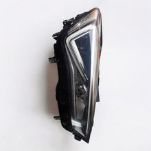 Laden Sie das Bild in den Galerie-Viewer, Frontscheinwerfer Seat Leon 5FB941008F LED Rechts Scheinwerfer Headlight