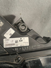 Load image into Gallery viewer, Frontscheinwerfer Audi E Tron 4M0941774C Full LED Rechts Scheinwerfer Headlight SCH8667803026cj