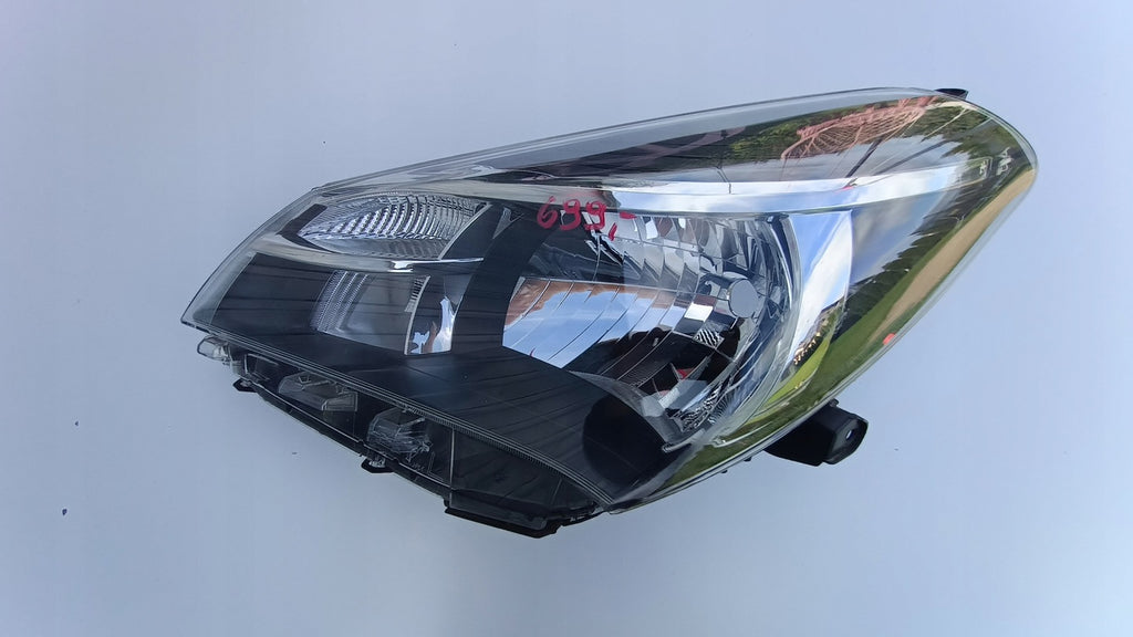 Frontscheinwerfer Toyota Yaris LED Ein Stück (Rechts oder Links) Headlight SCH5569096101cc