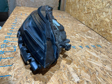 Load image into Gallery viewer, Frontscheinwerfer Tesla Model 3 1760889-00-F Rechts Scheinwerfer Headlight SCH4654499291vr