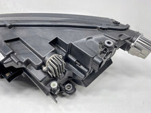 Laden Sie das Bild in den Galerie-Viewer, Frontscheinwerfer Skoda Octavia IV 5E4941016A LED Rechts Scheinwerfer Headlight SCH6001102071xw