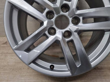 Load image into Gallery viewer, 1x Alufelge 17 Zoll 7.0" 5x112 42ET Glanz Silber 8W0601025P Audi A4 Rim Wheel FEL6360651742rb