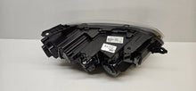 Laden Sie das Bild in den Galerie-Viewer, Frontscheinwerfer Dacia Duster 260602465R LED Links Scheinwerfer Headlight SCH3564368958zs