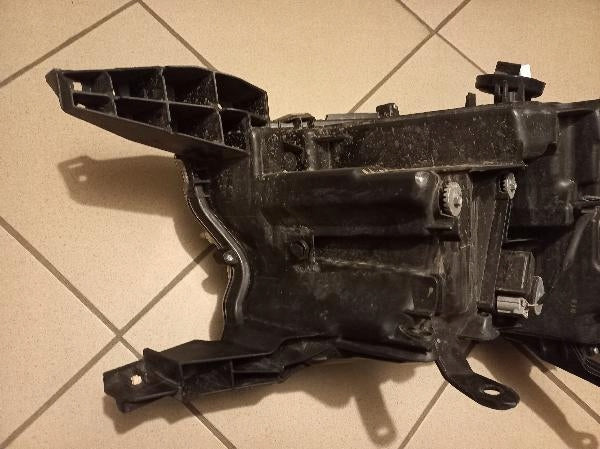 Frontscheinwerfer Toyota Land Cruiser Links Scheinwerfer Headlight SCH6767084219xs
