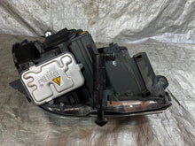 Load image into Gallery viewer, Frontscheinwerfer Mercedes-Benz W204 Xenon Links Scheinwerfer Headlight