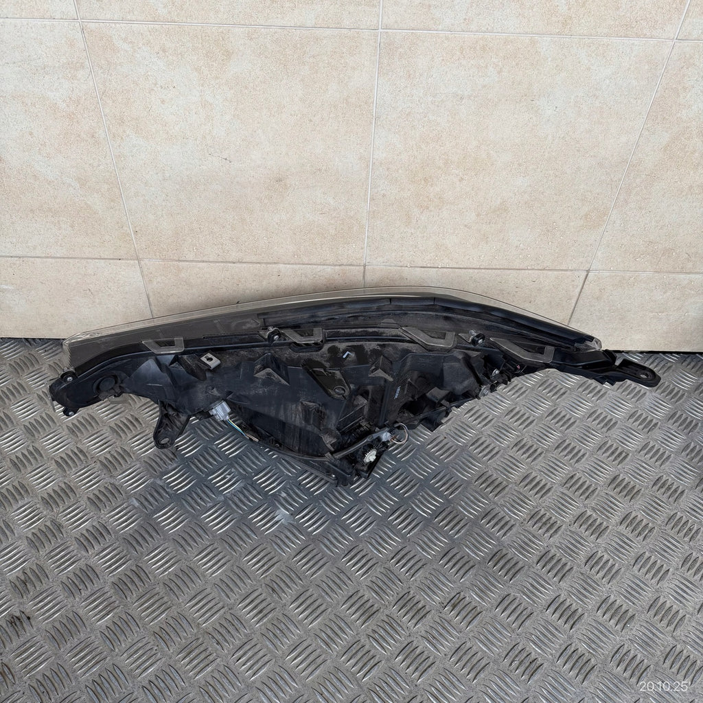 Frontscheinwerfer Toyota V I LED Ein Satz Scheinwerfer Headlight SCH7648229603pc