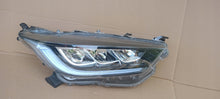 Laden Sie das Bild in den Galerie-Viewer, Frontscheinwerfer Toyota 4 Yaris 0036181 K0-8EU Full LED Rechts Headlight