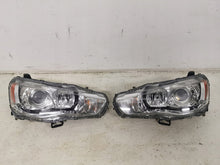 Load image into Gallery viewer, Frontscheinwerfer Mitsubishi Outlander II Xenon Ein Stück (Rechts oder Links)
