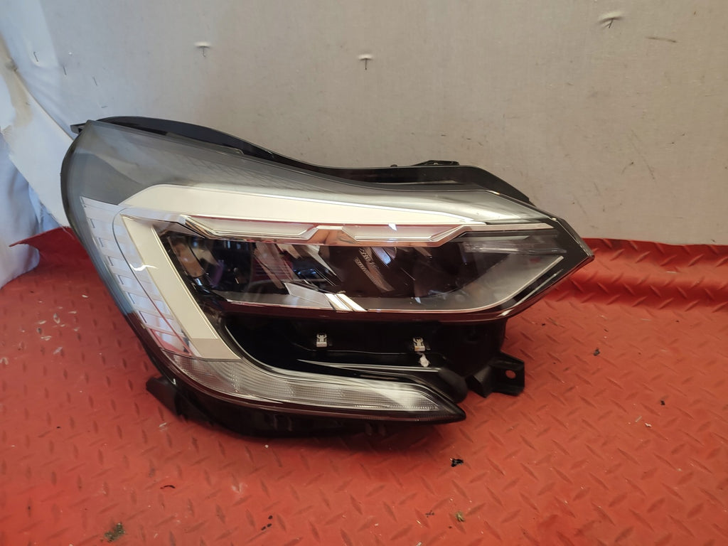 Frontscheinwerfer Renault Captur II 260104095R 013930-02 Full LED Rechts