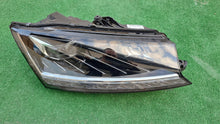 Load image into Gallery viewer, Frontscheinwerfer Skoda Fabia III 6V1941016F Full LED Rechts Headlight SCH2628070093zd