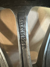 Laden Sie das Bild in den Galerie-Viewer, 1x Alufelge 17 Zoll 7.5" 5x112 51ET Glanz Silber 8V0601025BN Audi A3 Rim Wheel FEL2840150169ne