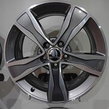Load image into Gallery viewer, 4x Alufelge 17 Zoll 7.0" 5x112 48 5ET Glanz A2054010800 Mercedes-Benz Superb I FEL5651466239tz