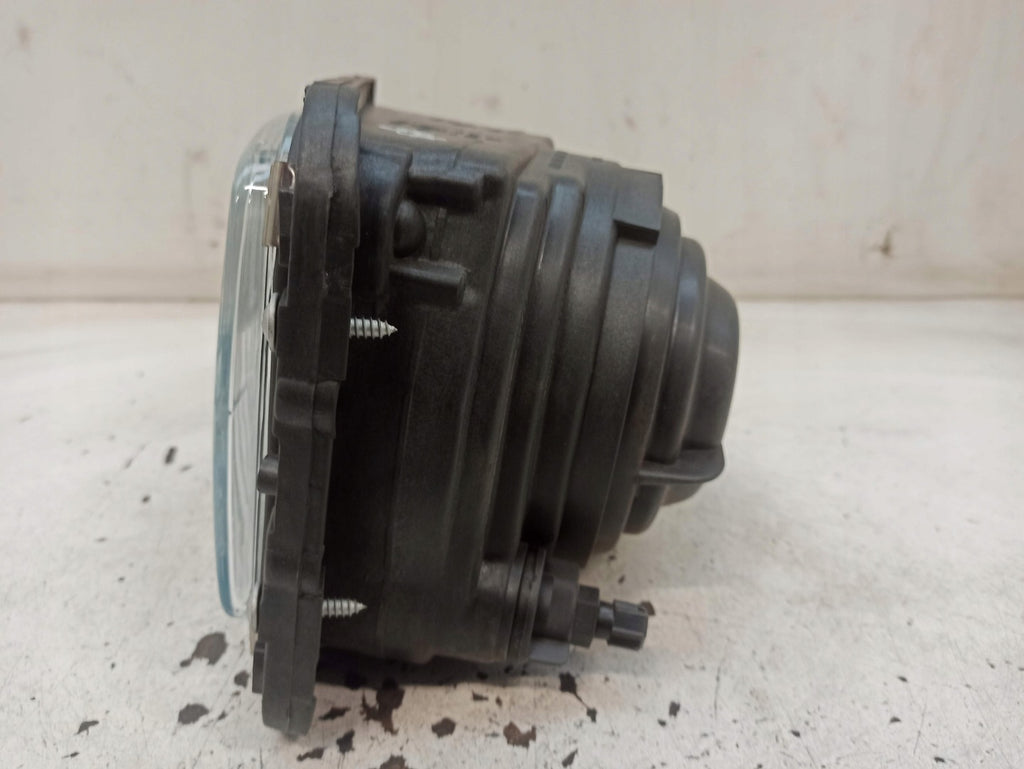 Frontscheinwerfer Mercedes-Benz T2 440-1112R-LD3E Rechts Scheinwerfer Headlight