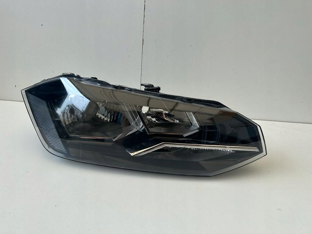 Frontscheinwerfer VW Polo 2G1941006 Rechts Scheinwerfer Headlight