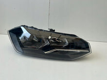 Laden Sie das Bild in den Galerie-Viewer, Frontscheinwerfer VW Polo 2G1941006 Rechts Scheinwerfer Headlight