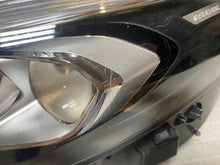 Laden Sie das Bild in den Galerie-Viewer, Frontscheinwerfer Mercedes-Benz W177 A1779064703 Full LED Links Headlight SCH2447035242ma