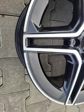 Laden Sie das Bild in den Galerie-Viewer, 1x Alufelge 18 Zoll 8.0" 5x112 44ET Glanz Schwarz A2134016300 Mercedes-Benz W213 FEL4488420475yk