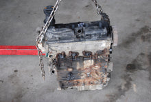 Load image into Gallery viewer, Motor VW Transporter CAA 2.0 TDI 102PS 184TKm 2010 Diesel Engine Unkomplett