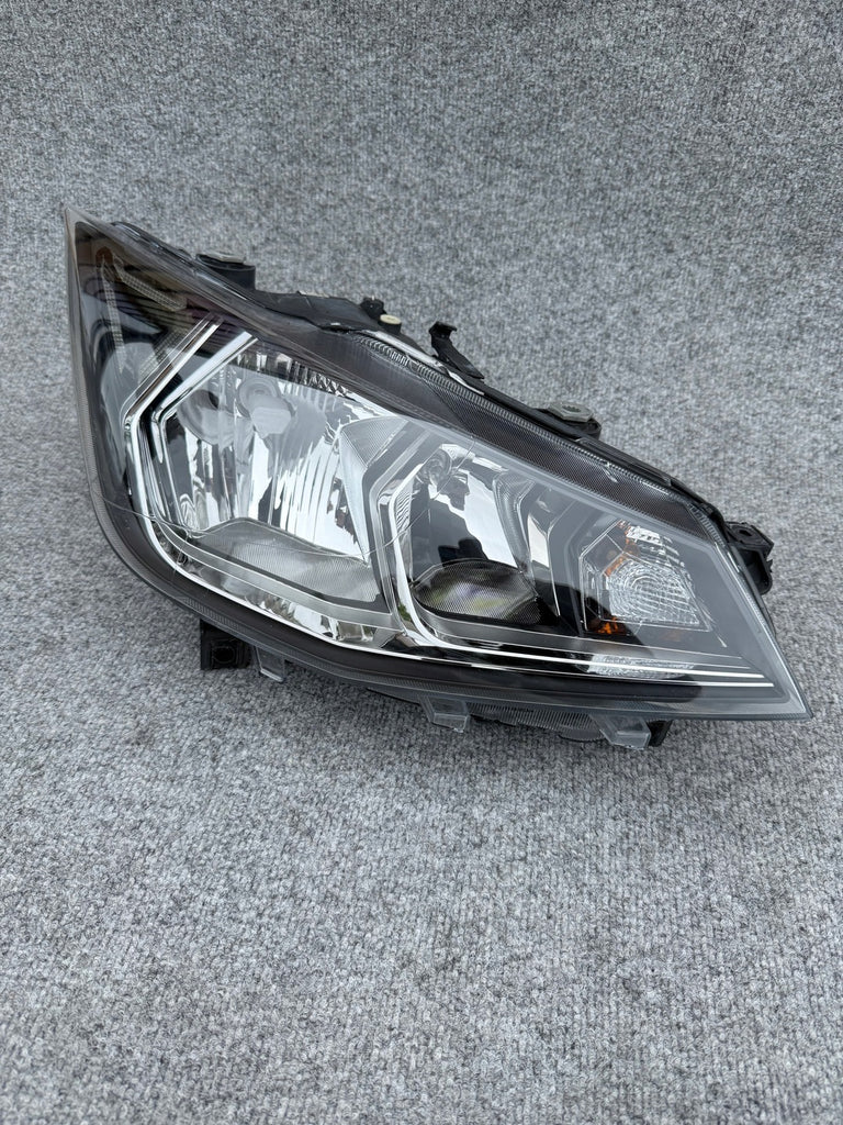 Frontscheinwerfer Seat Ibiza 6F1941016A Rechts Scheinwerfer Headlight SCH3135407837tz