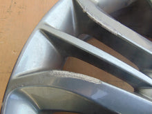 Laden Sie das Bild in den Galerie-Viewer, 1x Alufelge 17 Zoll 6.5&quot; 5x114.3 Glanz Silber 52910-2Y650 Hyundai Ix35 Rim Wheel