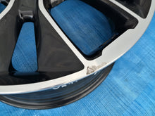 Load image into Gallery viewer, 1x Alufelge 19 Zoll 8.0" 5x114.3 55ET Schwarz 52910-S0100 Hyundai Tucson FEL8970100939gb