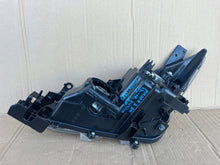 Laden Sie das Bild in den Galerie-Viewer, Frontscheinwerfer Mazda 3 13-16R Rechts Scheinwerfer Headlight SCH8206382533tg