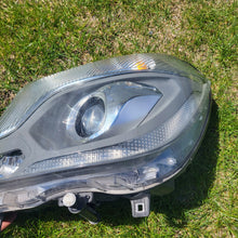 Laden Sie das Bild in den Galerie-Viewer, Frontscheinwerfer Mercedes-Benz Sprinter A9068203161 Links Headlight SCH6514921775bm