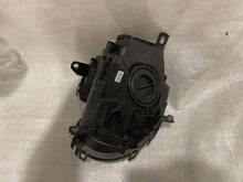 Load image into Gallery viewer, Frontscheinwerfer Mini R56 162705-03 Xenon Rechts Scheinwerfer Headlight SCH8871724479vn