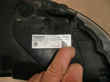 Laden Sie das Bild in den Galerie-Viewer, Frontscheinwerfer Volvo V40 31420007 Links Scheinwerfer Headlight SCH9173424028zm