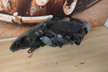 Laden Sie das Bild in den Galerie-Viewer, Frontscheinwerfer Renault Megane III 260105912R Rechts Scheinwerfer Headlight SCH4044785579jg