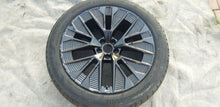 Laden Sie das Bild in den Galerie-Viewer, 1x Alufelge 21 Zoll 9.5" 5x112 36ET Glanz Graphit 4KE601025E Audi E Tron Etron FEL8044368827bd