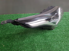Laden Sie das Bild in den Galerie-Viewer, Frontscheinwerfer Kia Ceed 92102J70580 Rechts Scheinwerfer Headlight SCH2953250588wp