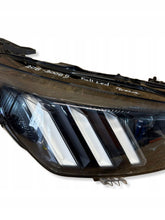 Laden Sie das Bild in den Galerie-Viewer, Frontscheinwerfer Peugeot 2008 208 II BWG1717 Rechts Scheinwerfer Headlight SCH2410808086hz