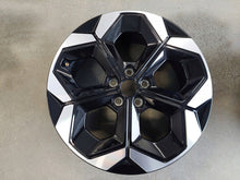 Laden Sie das Bild in den Galerie-Viewer, 1x Alufelge 18 Zoll 7.0" 5x108 47 5ET Glanz Schwarz R1TC-1007-E1A Ford Rim Wheel FEL8244066469vq