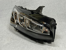 Laden Sie das Bild in den Galerie-Viewer, Frontscheinwerfer BMW 2 Active Tourer U06 5A42244-BMW LED Rechts Headlight SCH1059146894bw
