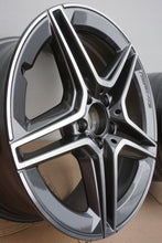 Laden Sie das Bild in den Galerie-Viewer, 1x Alufelge 18 Zoll 8.0" 5x112 43ET Glanz Schwarz A2134016300 Mercedes-Benz Amg FEL7330318317uj