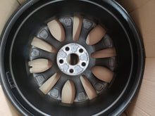 Laden Sie das Bild in den Galerie-Viewer, 1x Alufelge 19 Zoll 7.5" 5x114.3 40ET Glanz Schwarz Toyota Rav 4 I Rim Wheel FEL9625739139rn