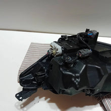 Laden Sie das Bild in den Galerie-Viewer, Frontscheinwerfer Mazda III D09K51030 Rechts Scheinwerfer Headlight