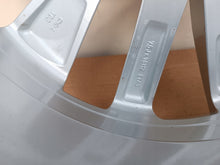 Load image into Gallery viewer, 1x Alufelge 18 Zoll 7.5&quot; 5x112 43ET 5E0601025BK Skoda Rim Wheel